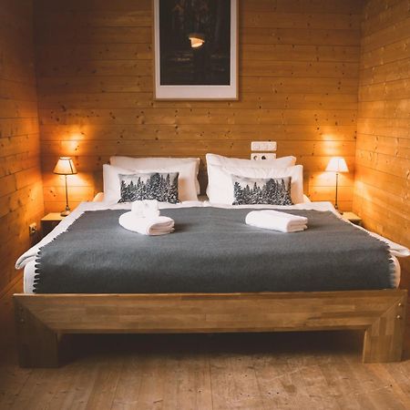 Naturnahes Familienchalet Mit Garten - Wifi - Netflix - Nur 15 Minuten Vom Chiemsee Und 35 Minuten Von Muenchen Entfernt Vogtareuth Экстерьер фото