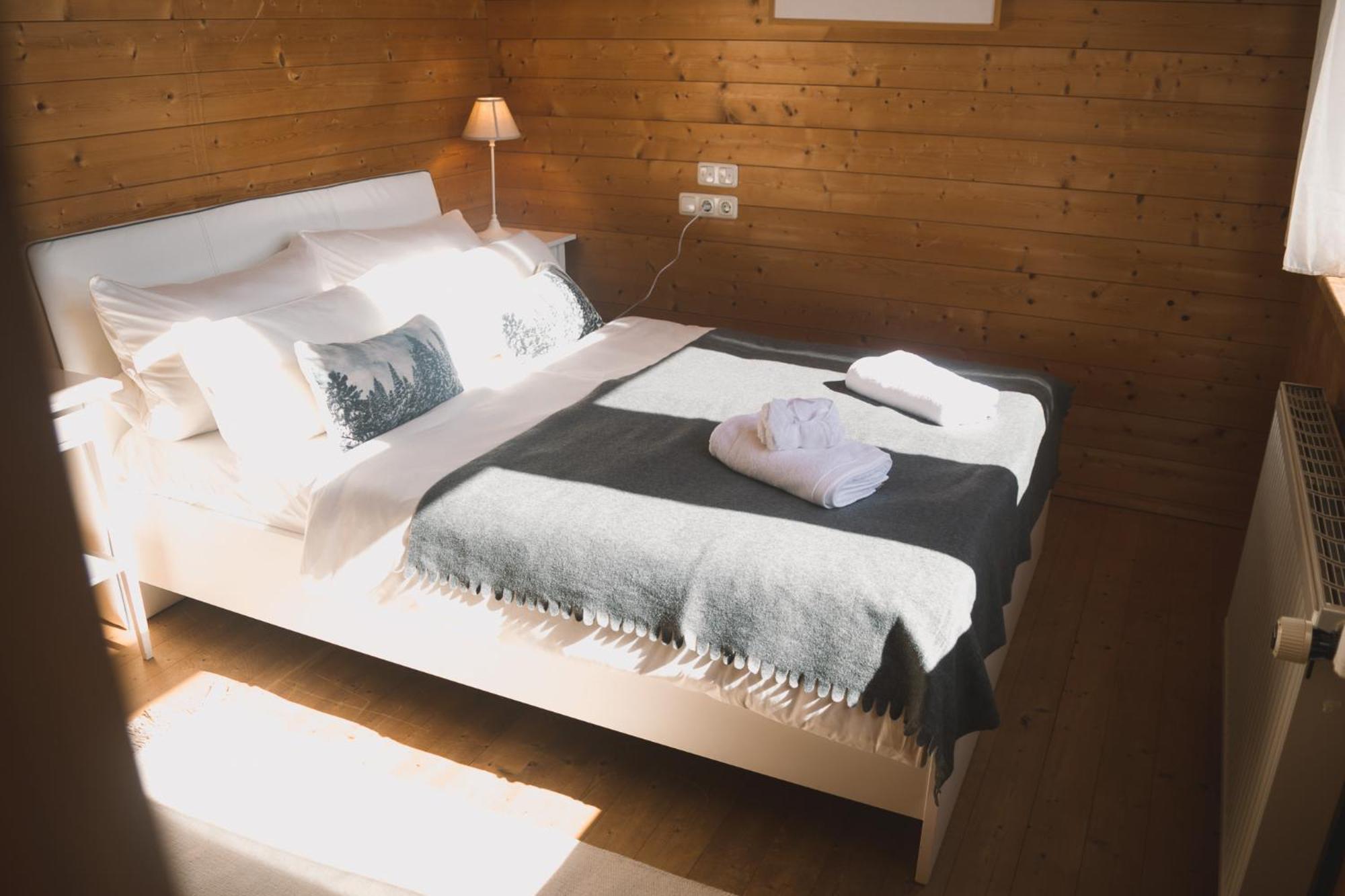 Naturnahes Familienchalet Mit Garten - Wifi - Netflix - Nur 15 Minuten Vom Chiemsee Und 35 Minuten Von Muenchen Entfernt Vogtareuth Экстерьер фото